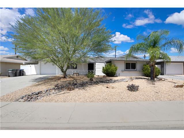 Property photo: 27086 Wentworth Dr