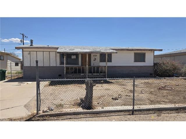 Property photo: 505 W Norma St