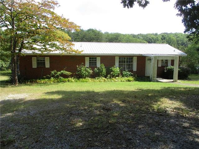 Property photo: 115 Lake Shore Dr
