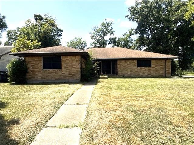 Property photo: 602 Nest Ln