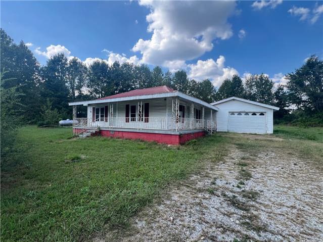 Property photo: 15077 Us Highway 70 W