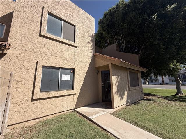 Property photo: 222 W Brown Rd Apt 1