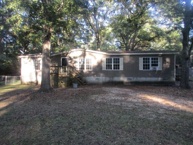Property photo: 205 Ruby Rd