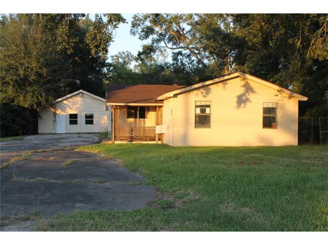 Property photo: 3512 Central Blvd