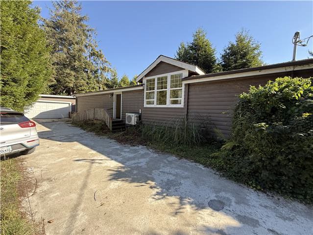 Property photo: 151 Driftwood Ln
