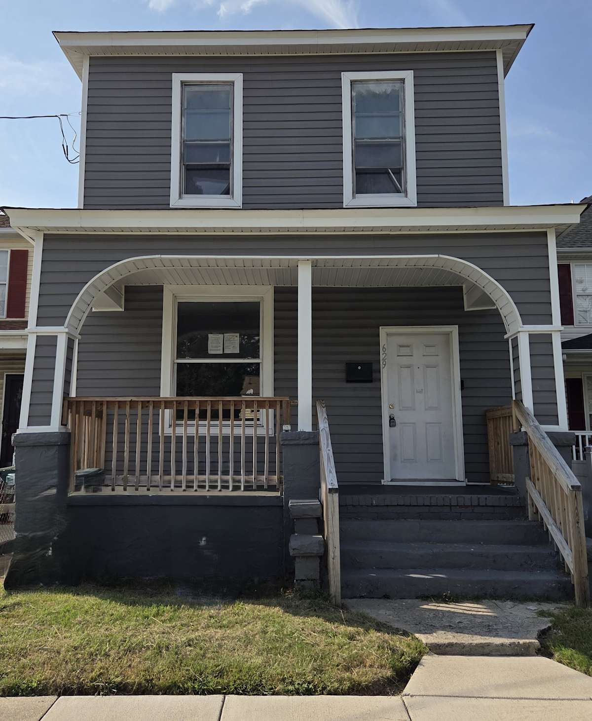 Property photo: 629 27TH St