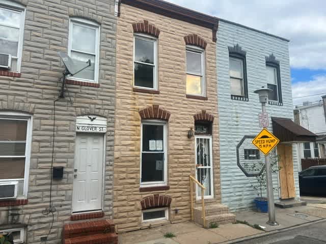 Property photo: 103 N Glover St