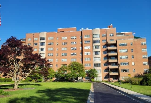 Property photo: 3601 Greenway Unit 409