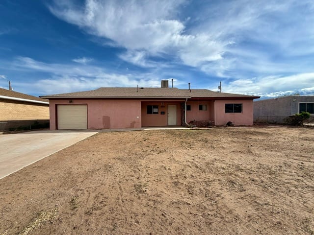 Property photo: 713 Washington Ave
