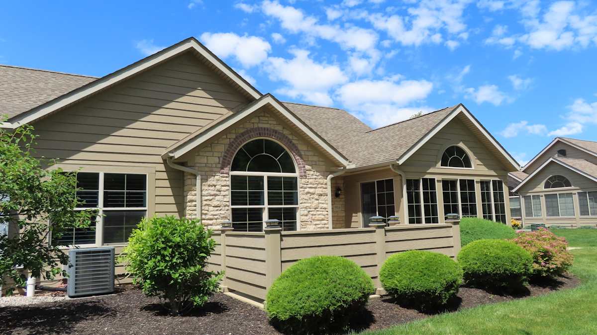 Property photo: 3916 Coventry Ln