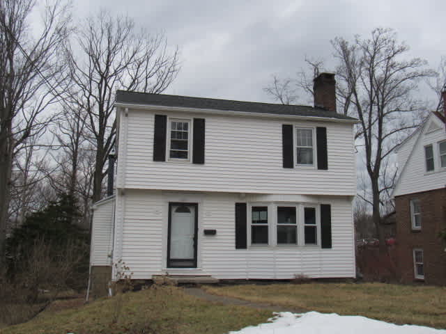 Property photo: 609 Demuth St