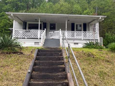 Property photo: 5823 Guest River Rd