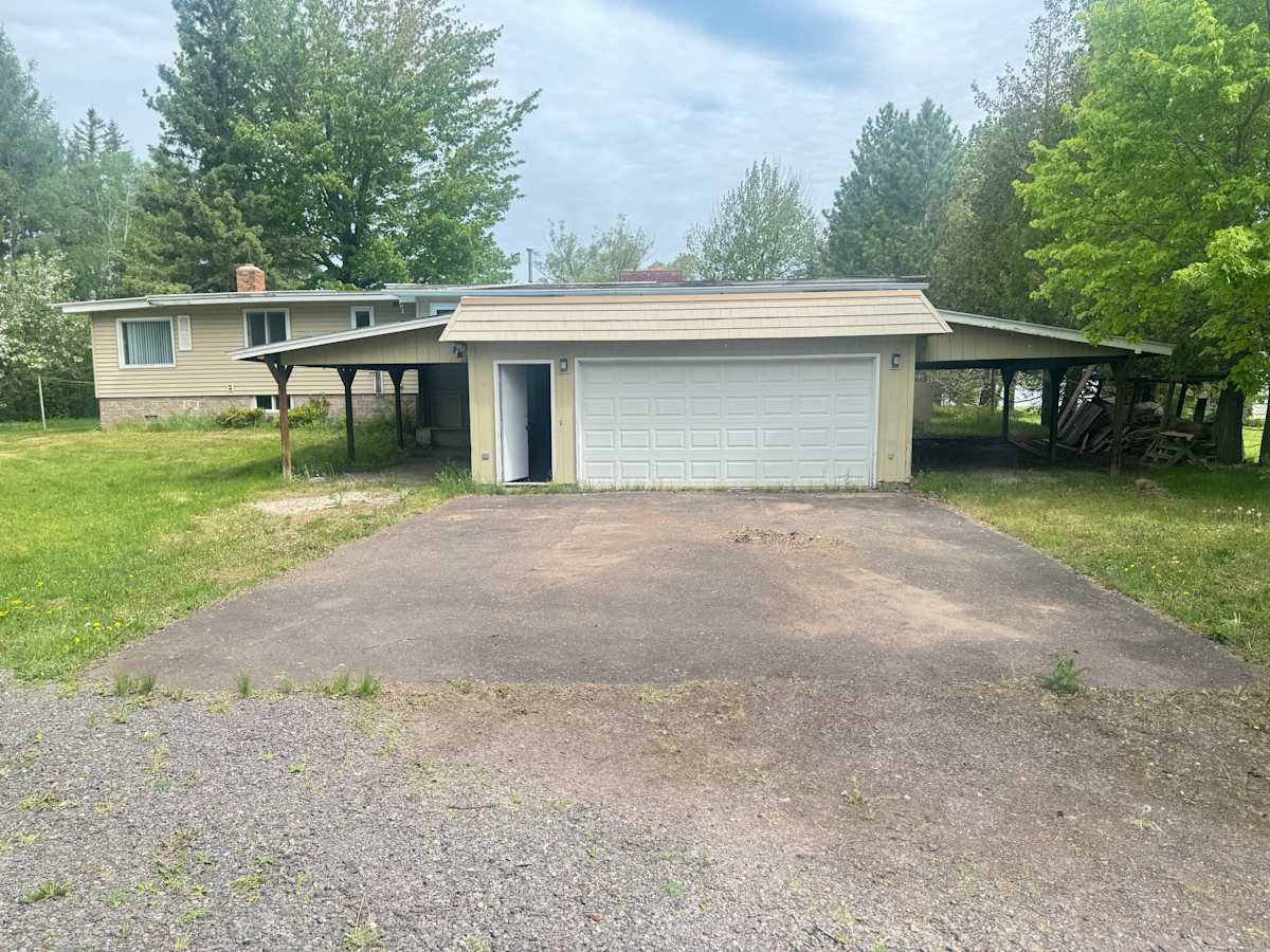 Property photo: 41261 Half Moon Beach Rd