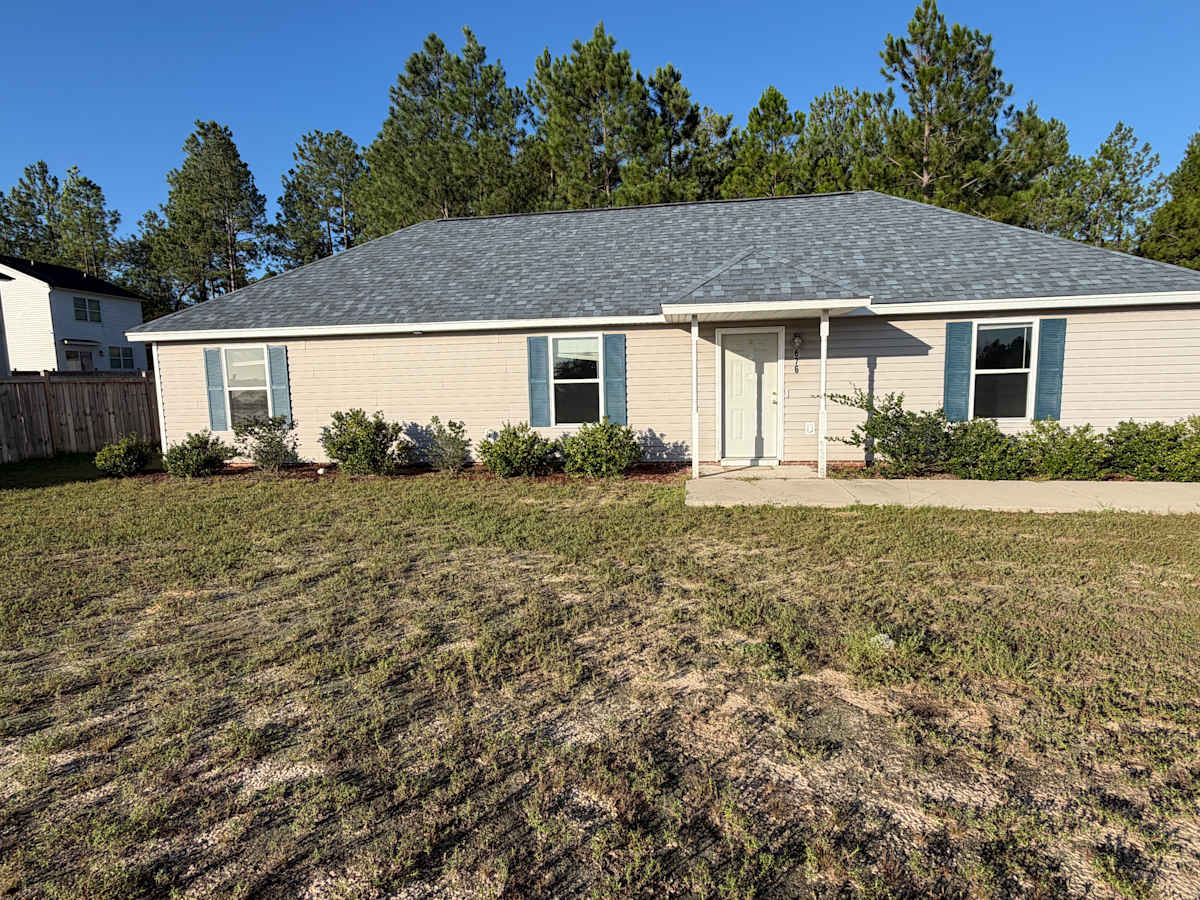 Property photo: 676 Old Orangeburg Rd