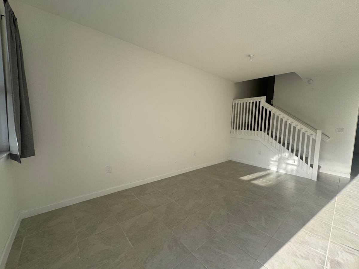 28567 SW 134 Ave photo 3