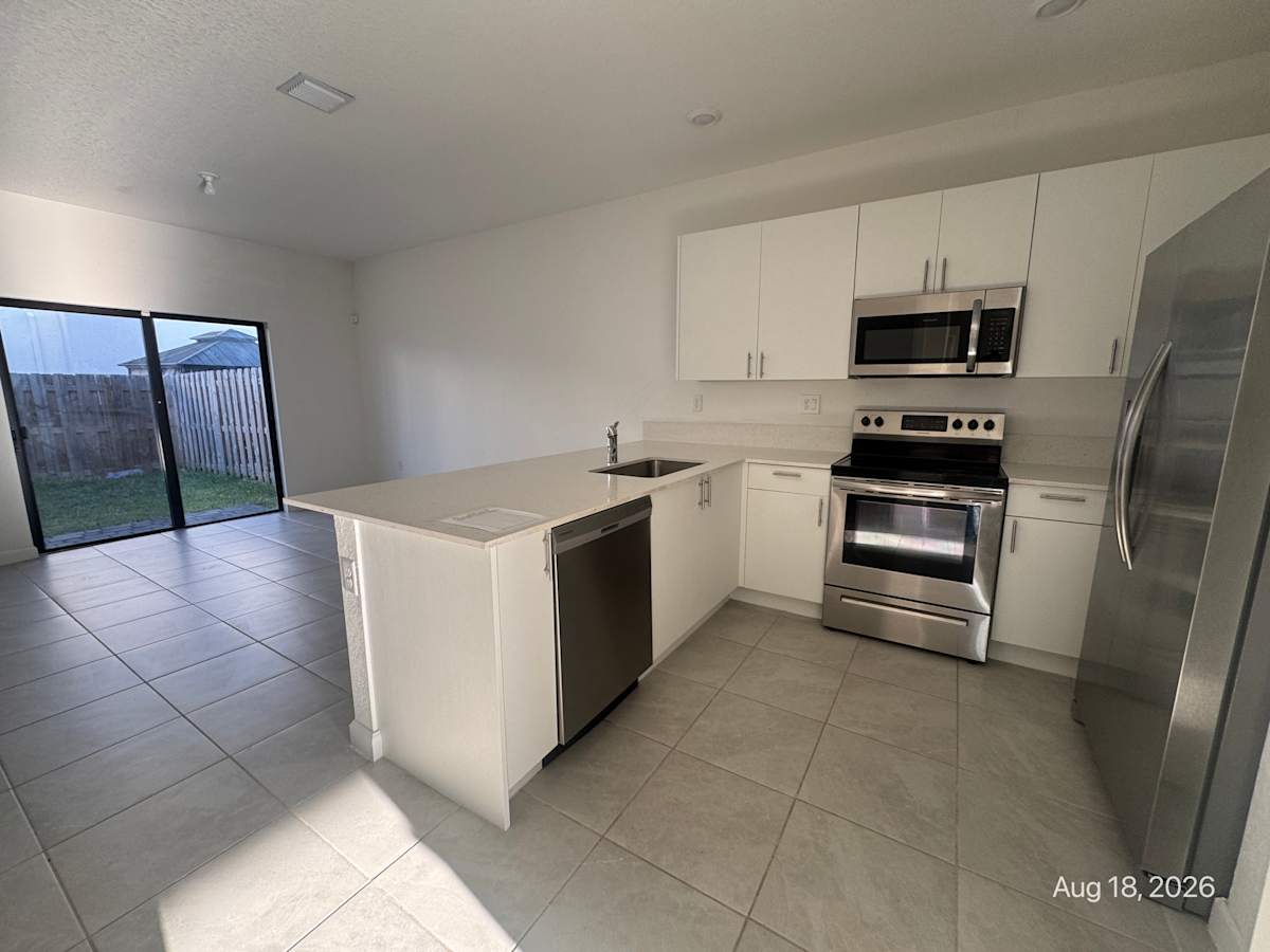 28567 SW 134 Ave photo 4