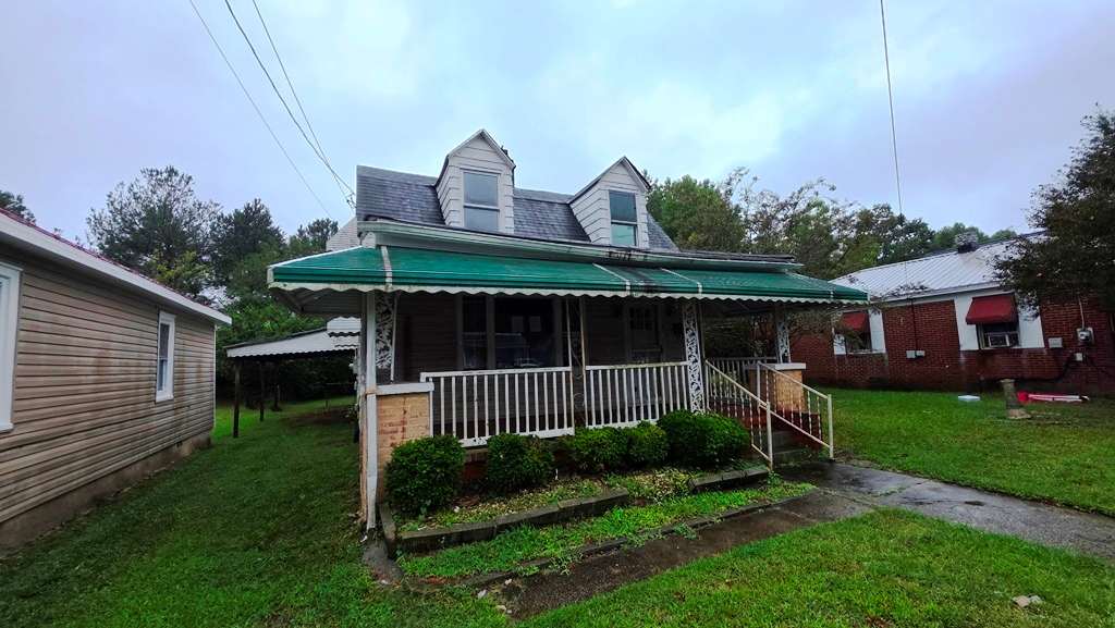 Property photo: 825 Kilby Ave
