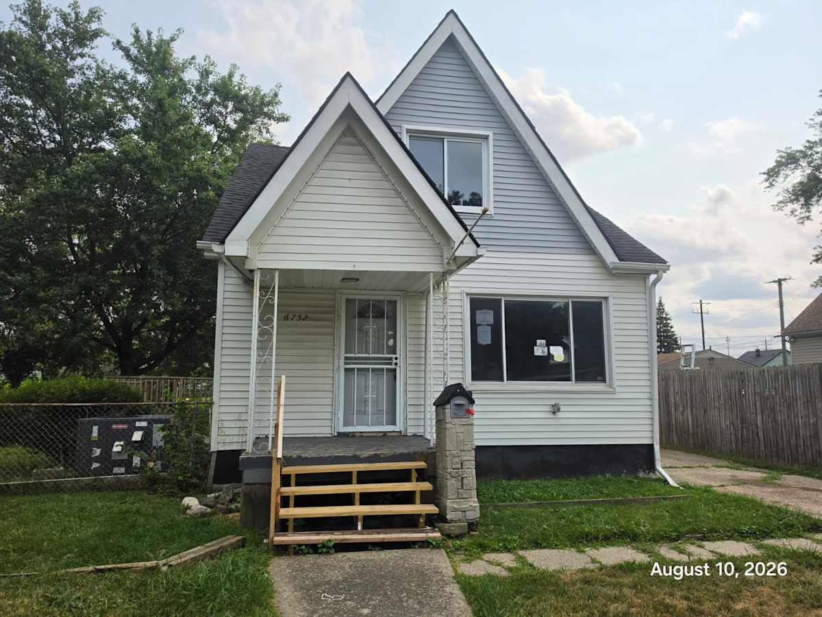 Property photo: 6752 Meadow Ave