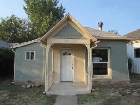 Property photo: 511 W Main St
