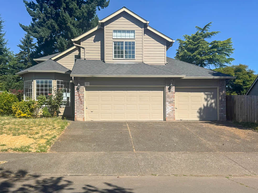 Property photo: 13417 Squire Dr