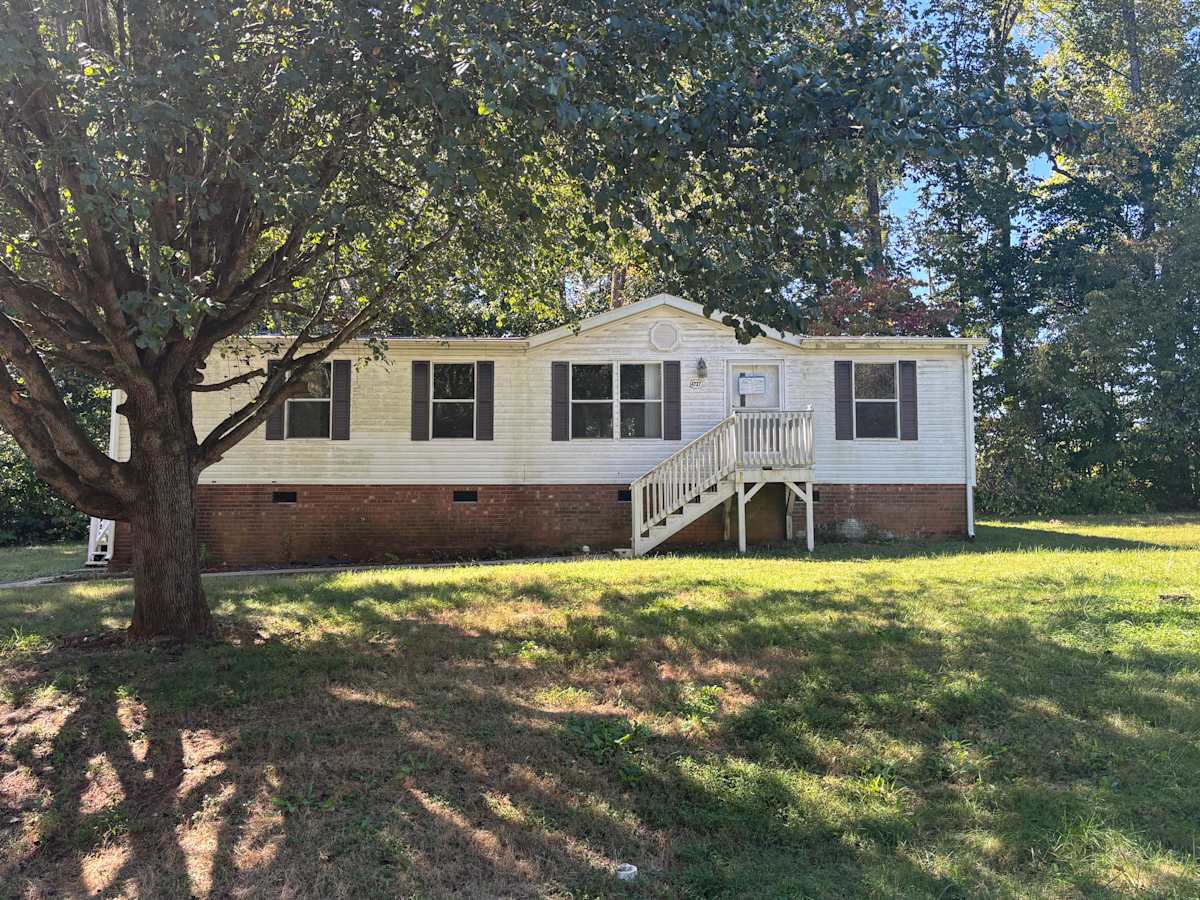Property photo: 4727 Benttree Dr