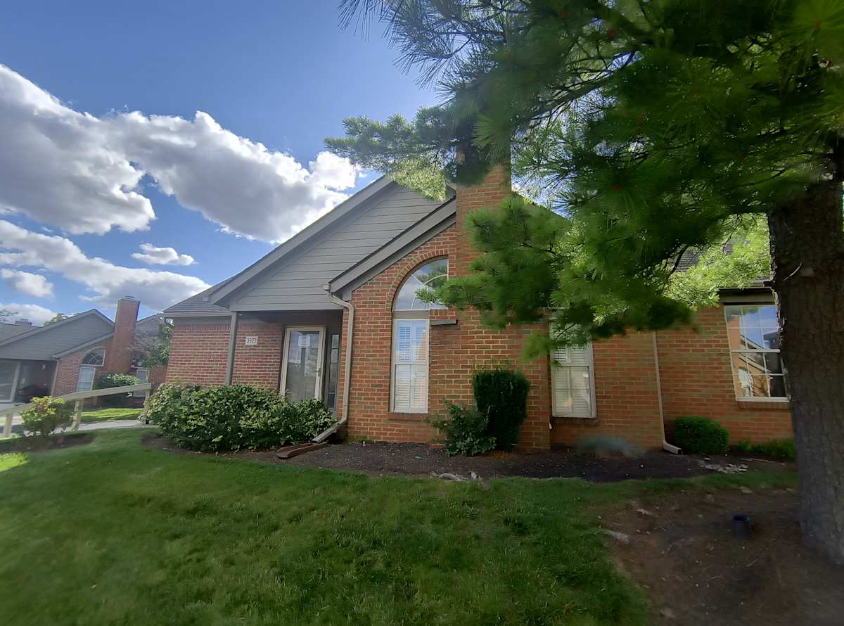 Property photo: 3577 Hunters Crossing Dr