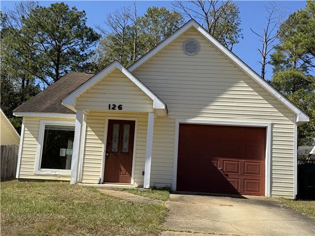 126 Woodleigh Rd, Dothan, AL