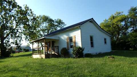 Single Family Home 2BR - 1585 Squiresville Rd, Owenton, KY