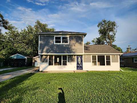 Single Family Home 4BR 2BA - 315 Nokomis St, Park Forest, IL