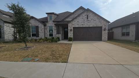 Single Family Home 4BR 3.1BA - 1987 Frediano Ln, Rockwall, TX