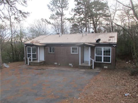 Single Family Home 4BR 2BA - 4511 E Reed Rd, North Little Rock, AR