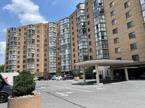 Condo 2BR 2BA - 3310 N Leisure World Blvd # 108, Silver Spring, MD