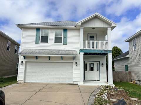Single Family Home 4BR 2.1BA - 6107 Edith Stephens Dr, Panama City, FL