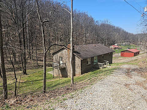 Single Family Home 3BR 2BA - 325 Fishers Branch, Charleston, WV
