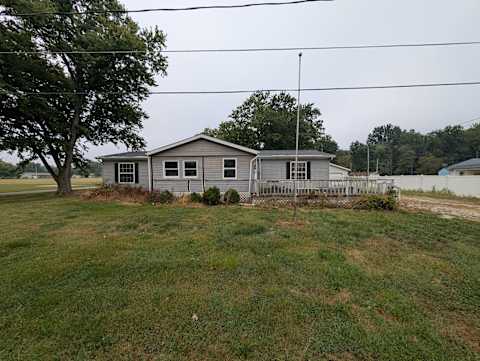 Manufactured Home 3BR 2BA - 117 S Thompson St, Ramsey, IL
