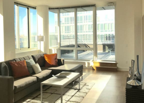 Floor to Ceiling Windows Floor to Ceiling Windowsq