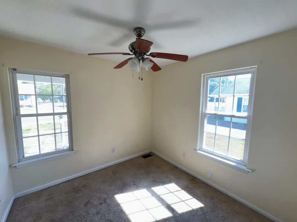 1800 Portlock Rd photo