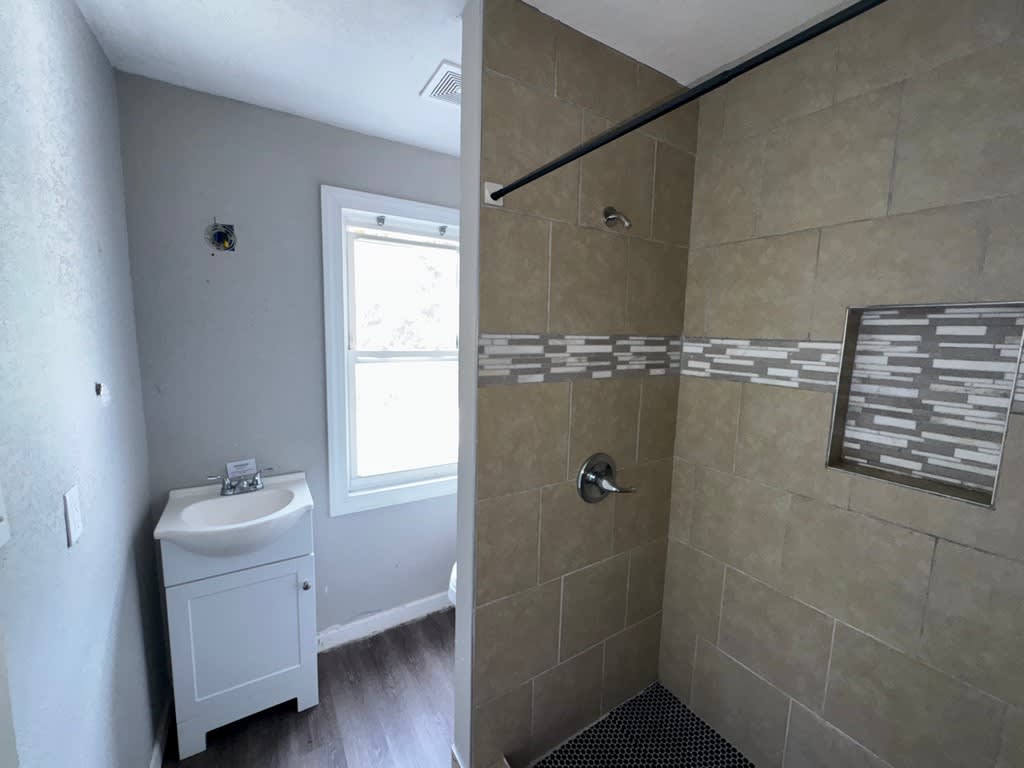 2212 Des Moines Ave photo