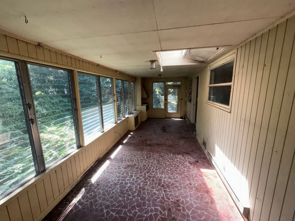 1507 Buckingham Avenue photo