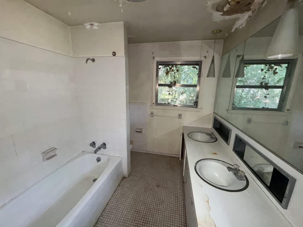 1507 Buckingham Avenue photo