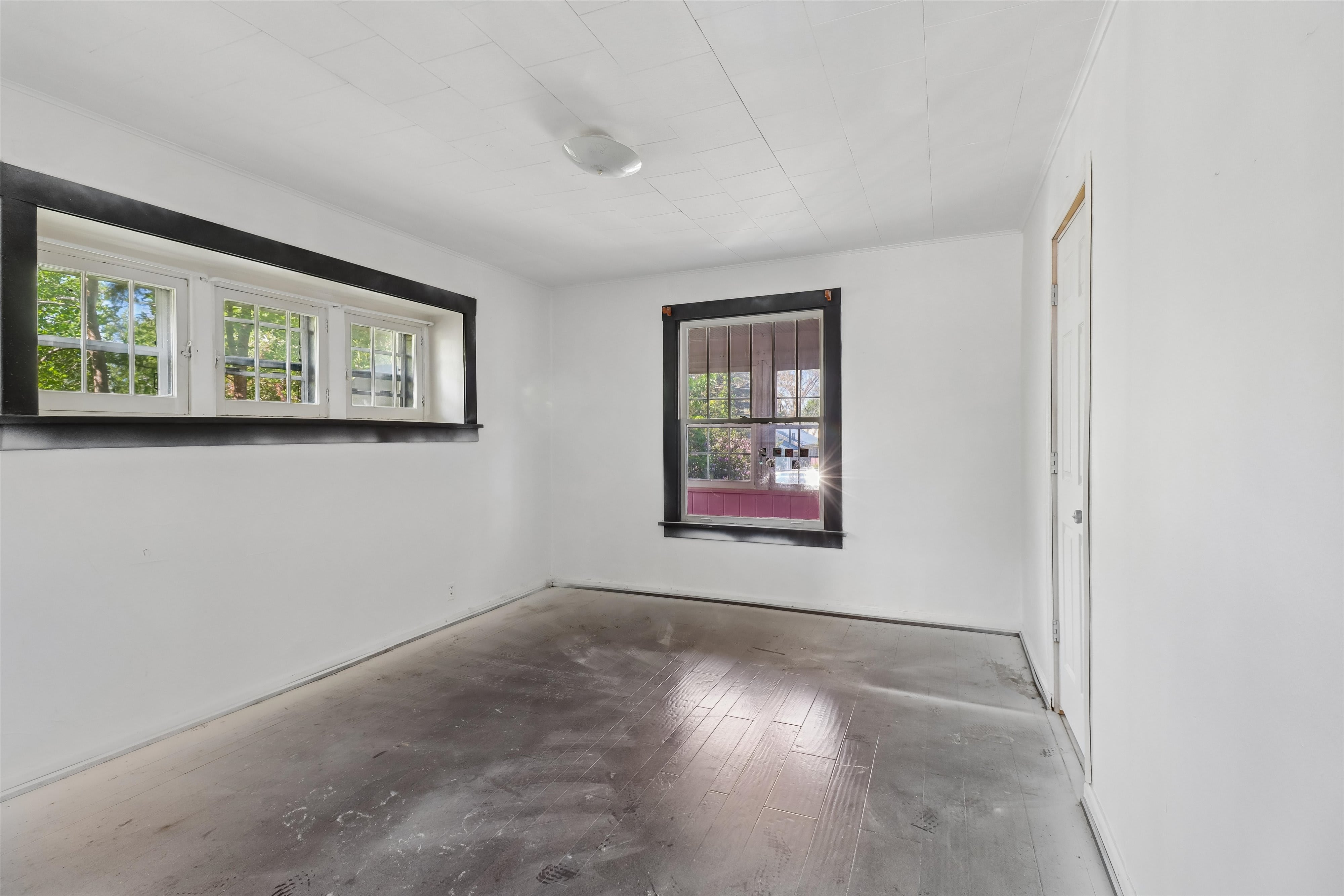 3103 1st St photo