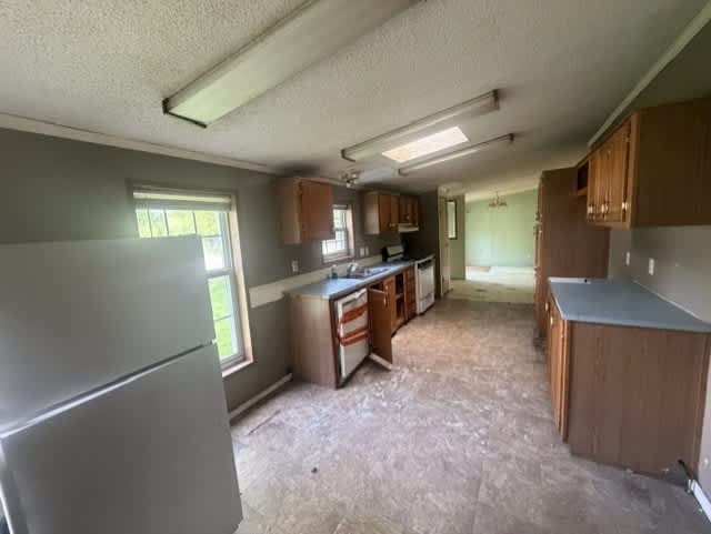 6881 Ne Suburban Dr photo