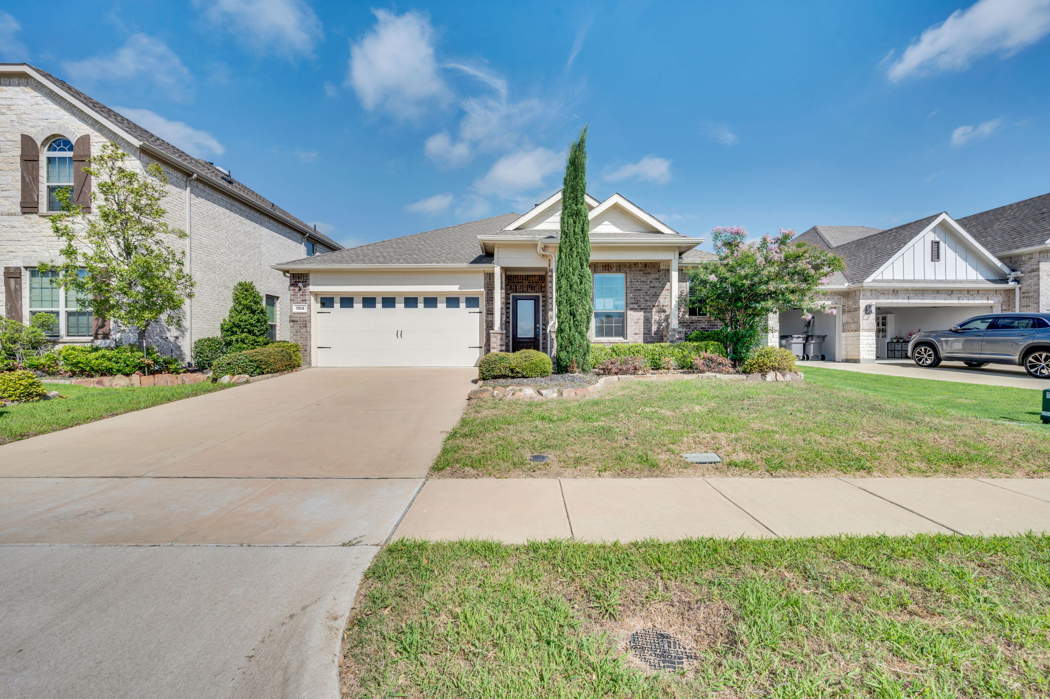 Single Family Home 4BR 2BA - 1104 Garden Grv, Forney, TX