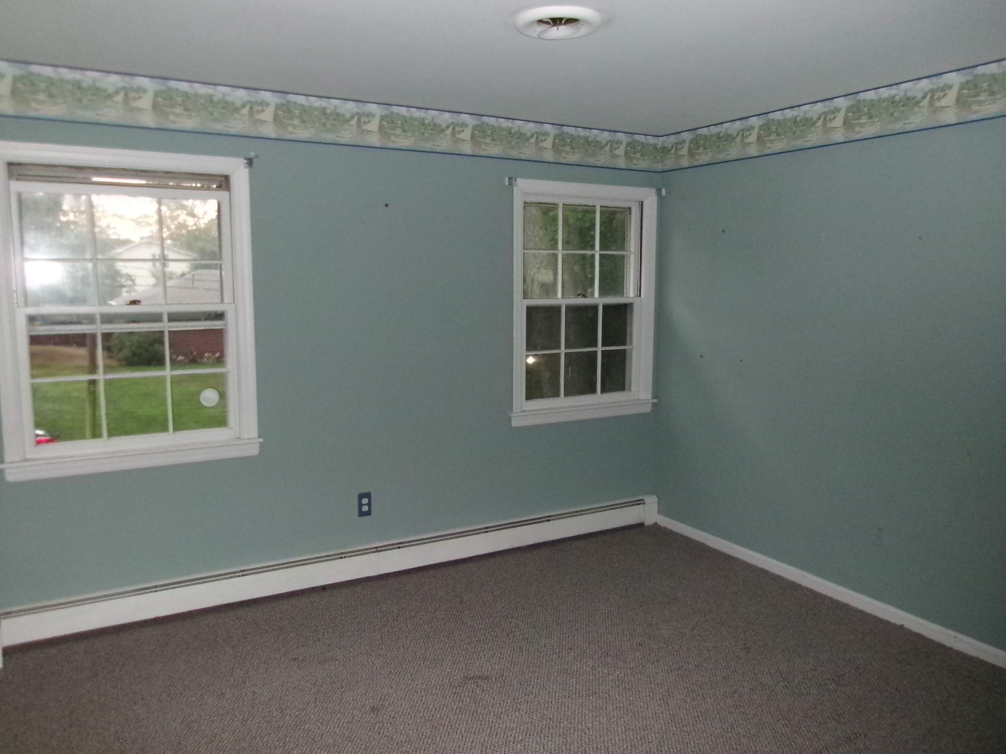 852 Glenwood Cir photo