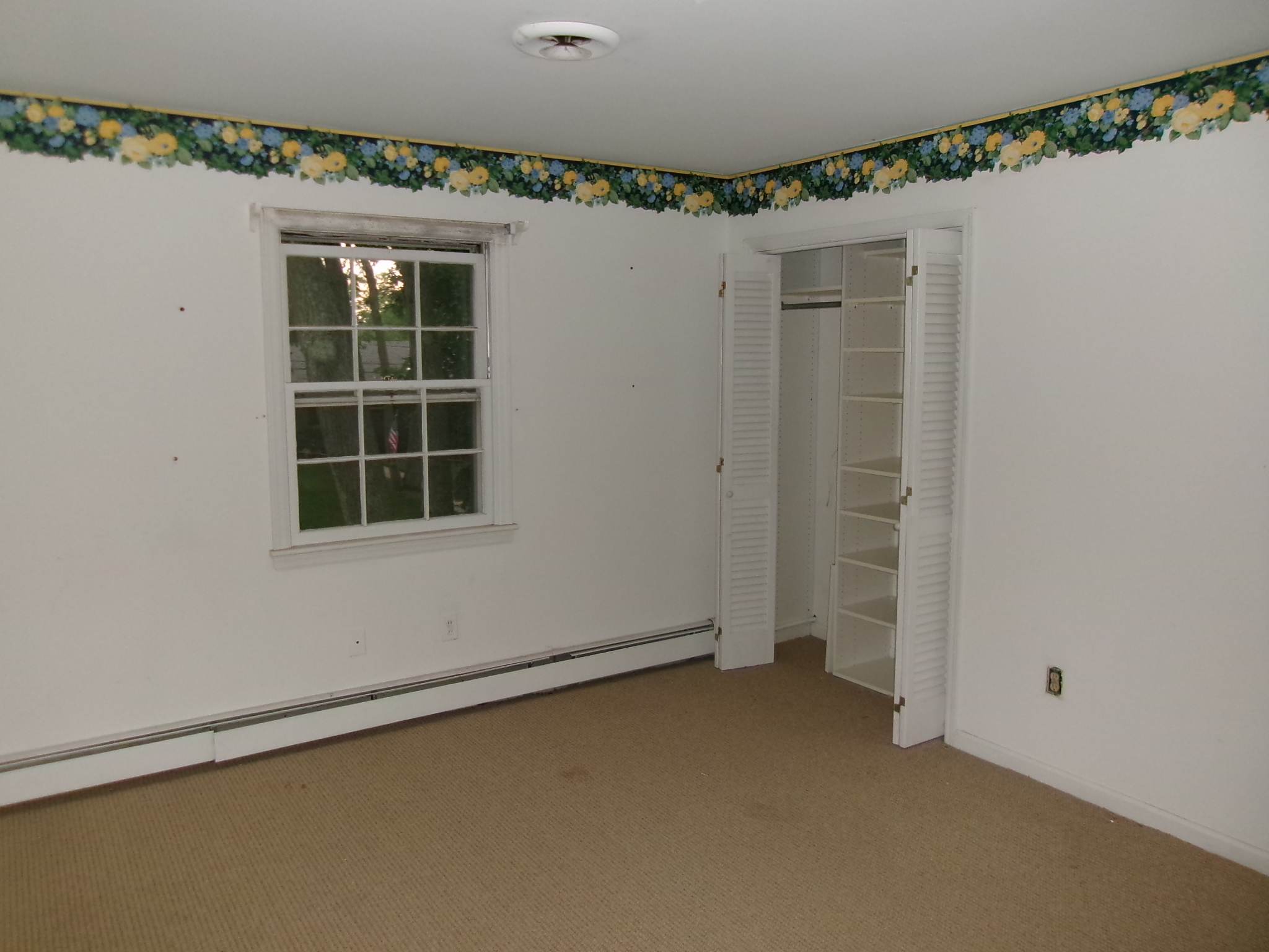 852 Glenwood Cir photo