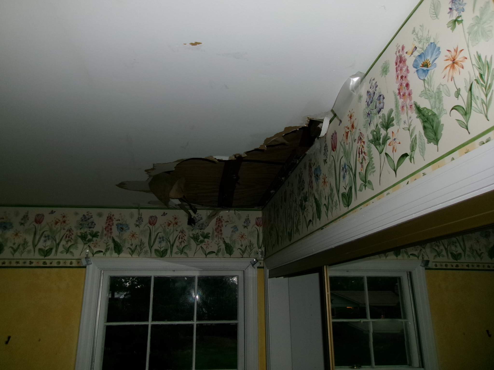 852 Glenwood Cir photo