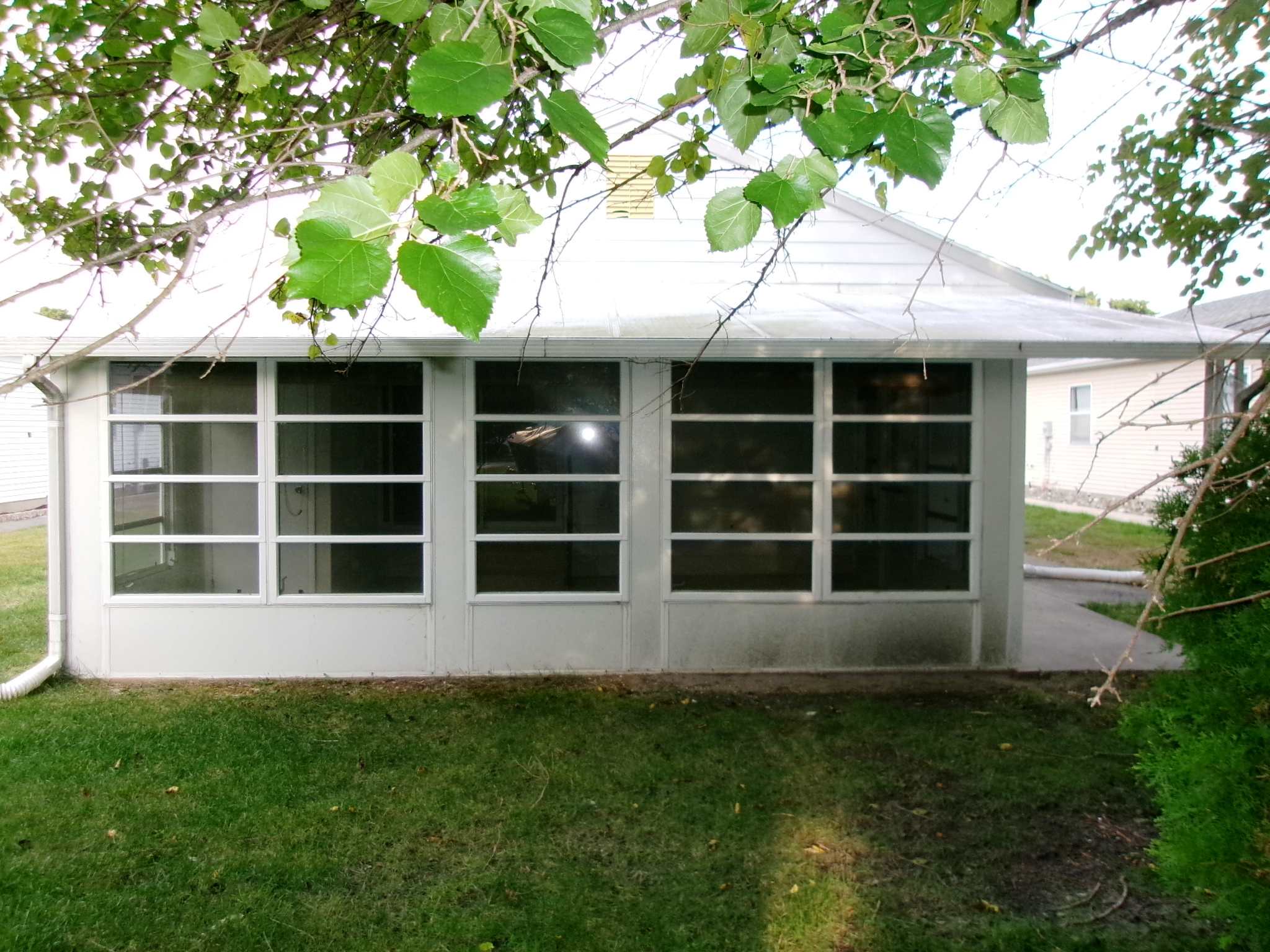 146 Davenport Rd photo