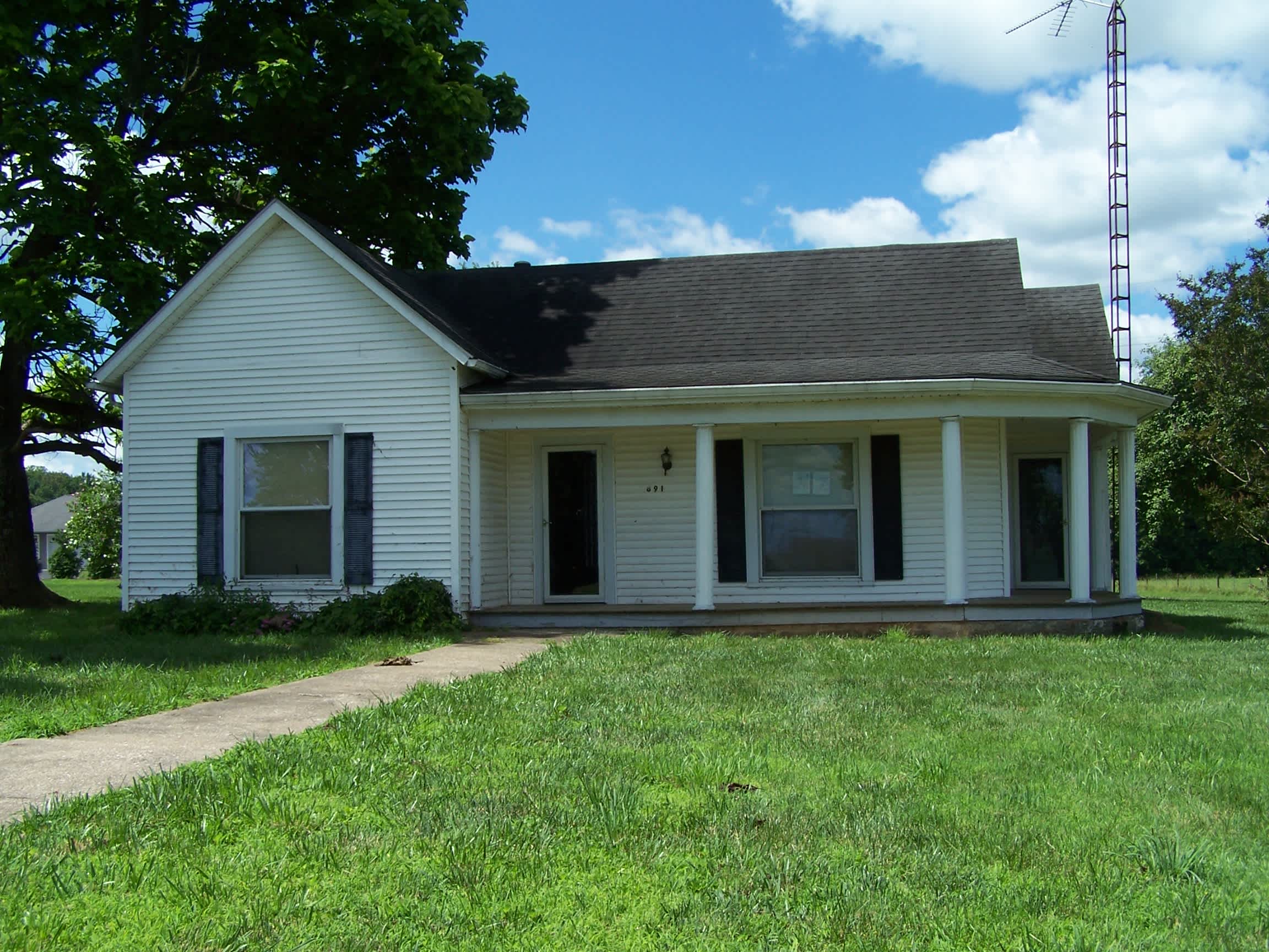 Single Family Home 3BR 2BA - 891 Three Forks Flatrock Rd, Oakland, KY