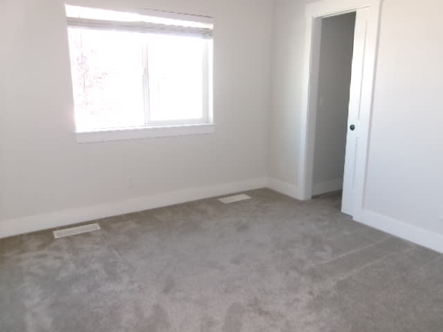 2440 Torrey Pines Ct photo