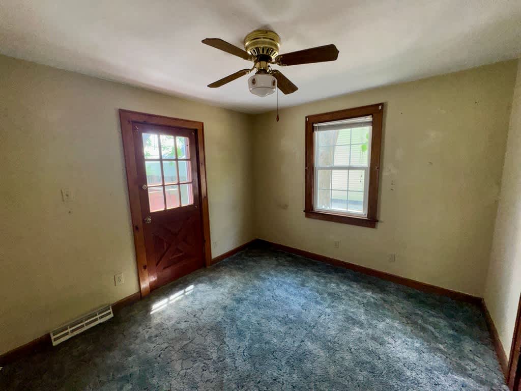 9230 Coleman Ave photo